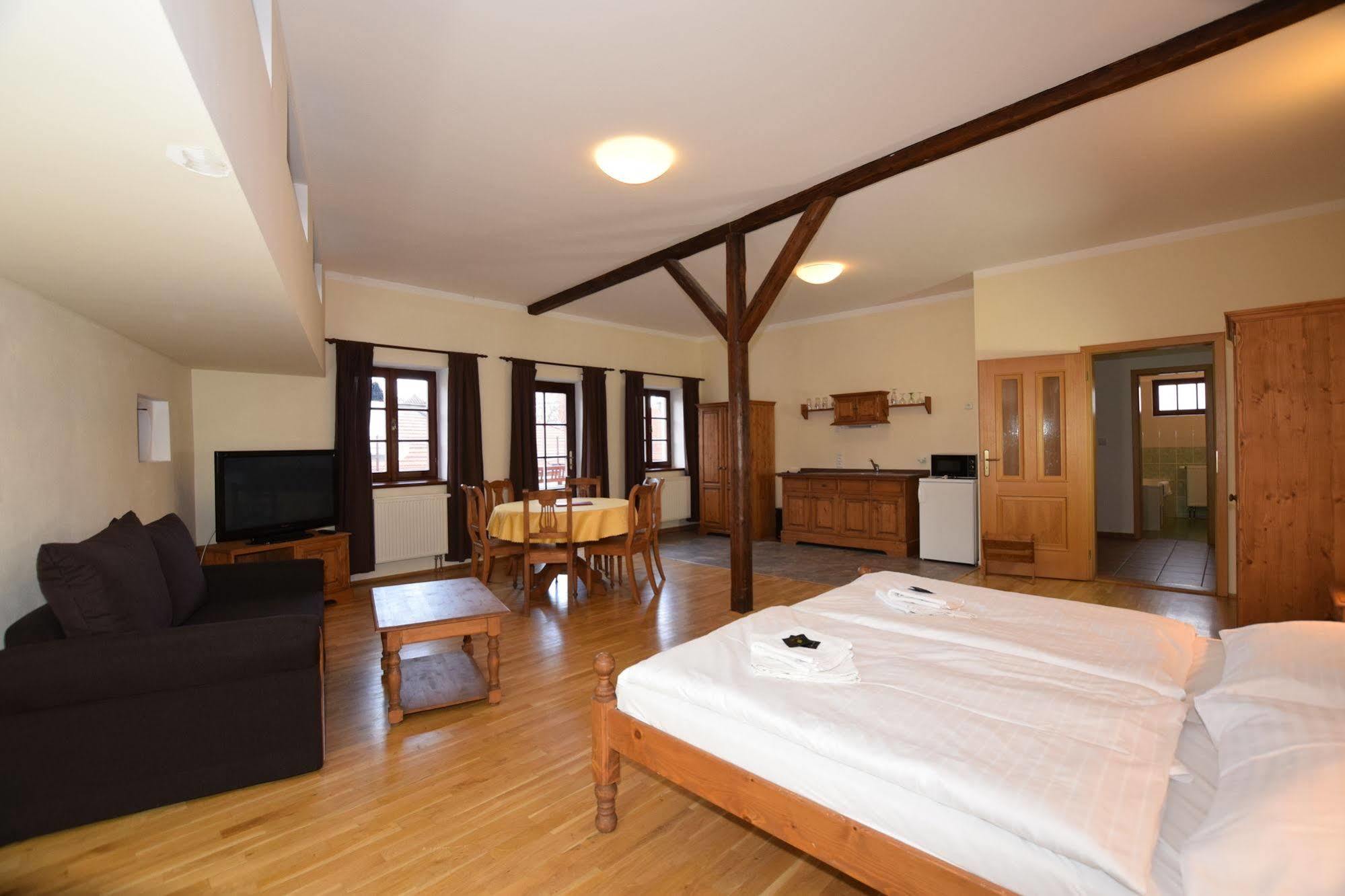 Pension Zamecka Apartma - Castle Apartments Český Krumlov Eksteriør bilde